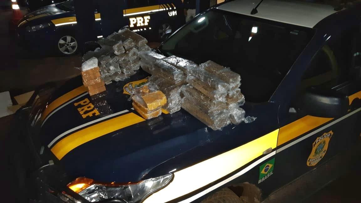 PRF encontra 58,8Kg de drogas dentro de caminhão que se envolveu em acidente próximo à Guaraí