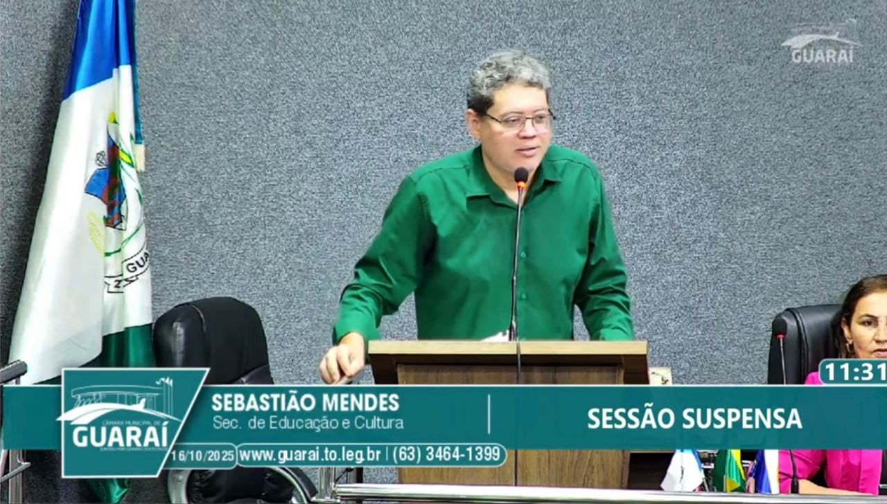 Foto da notícia: Questionado, secretário Sebastião Mendes afirma que mandaria filhos em ônibus com bancos soltos