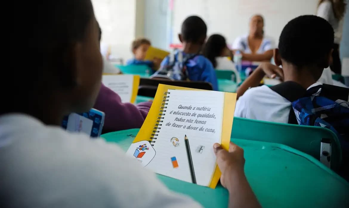 Foto da notícia: Audiência pública debaterá desafios da educação básica em Guaraí e outros três municípios
