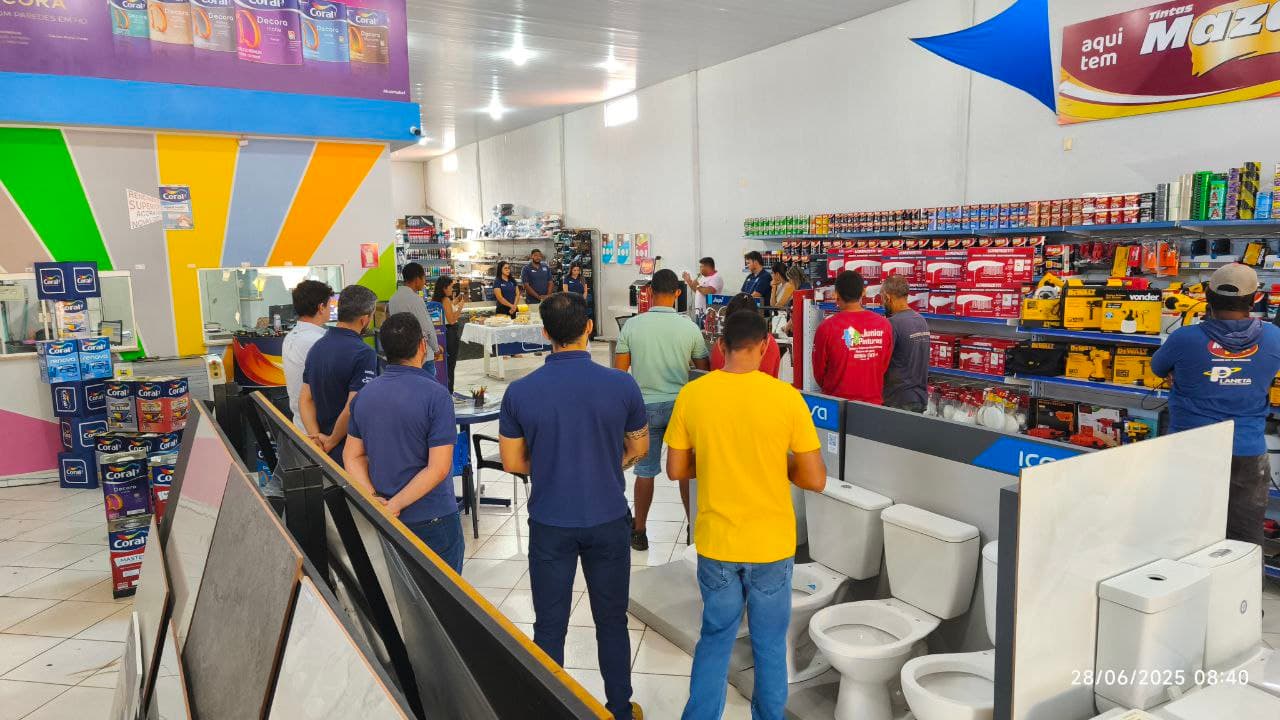 Foto da notícia: Café da manhã e descontos marcam os 17 anos da Planeta Materiais para Construção em Guaraí