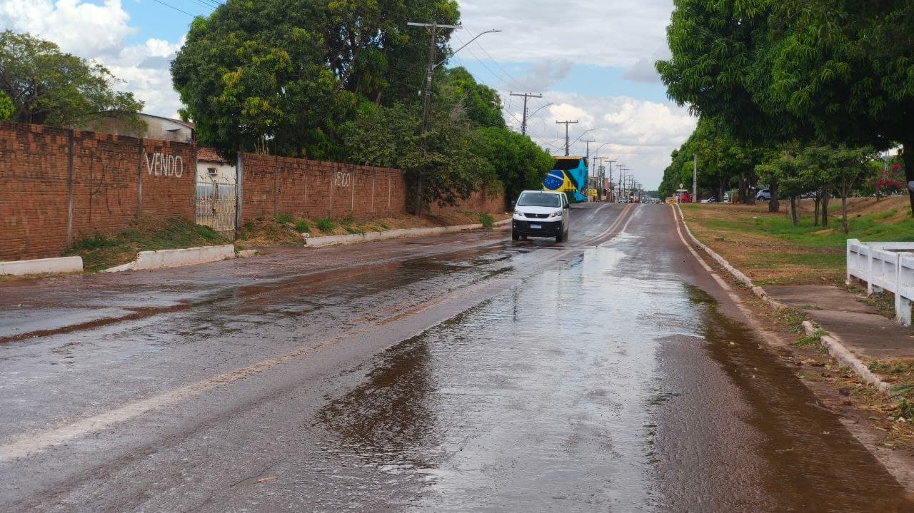 Foto da notícia: Chuva fora de época é registrada em parte do perímetro urbano e ainda na zona rural de Guaraí
