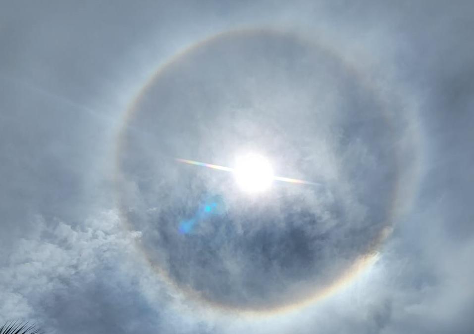 Arco-íris ao redor do Sol gera curiosidade em Guaraí; fenômeno é conhecido como halo solar