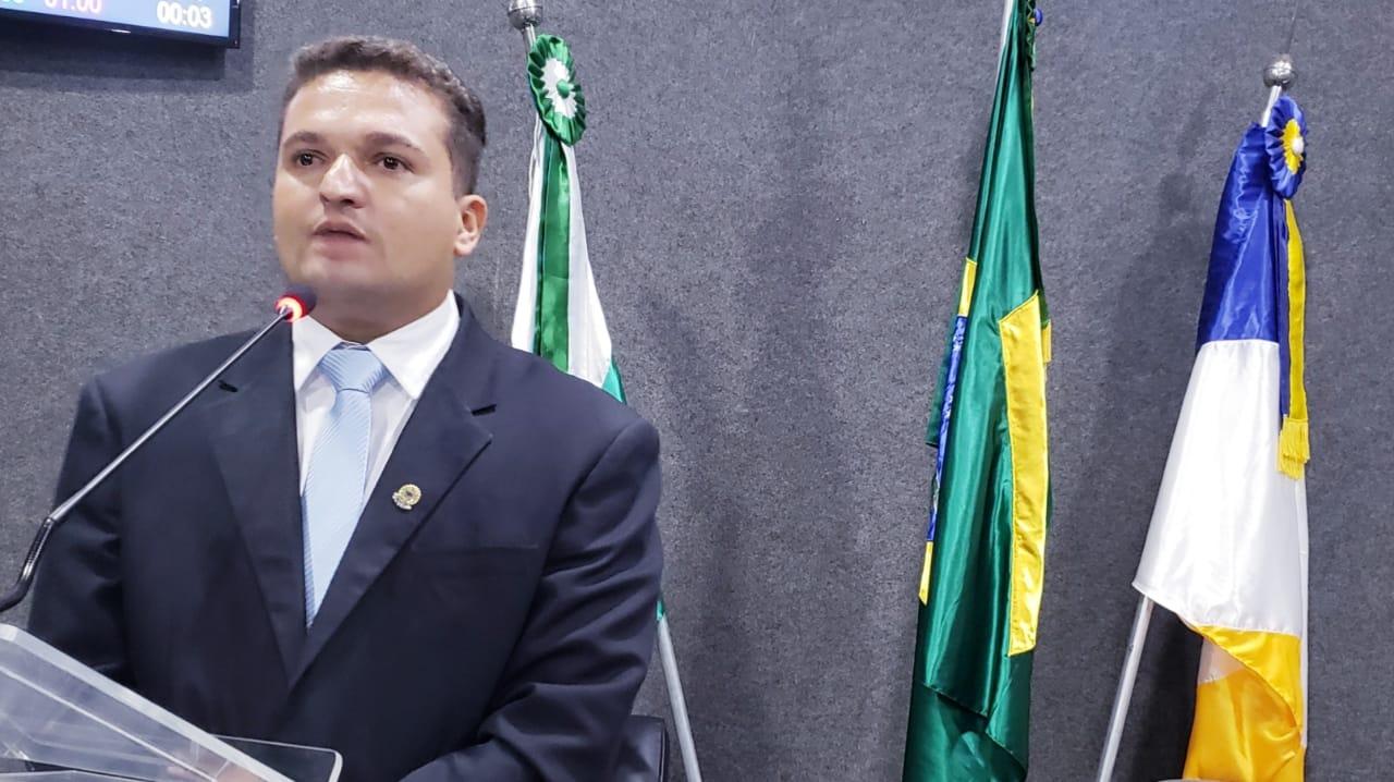 Com 6 votos, vereador Saboinha Jr vence a disputa para presidência da Câmara de Guaraí