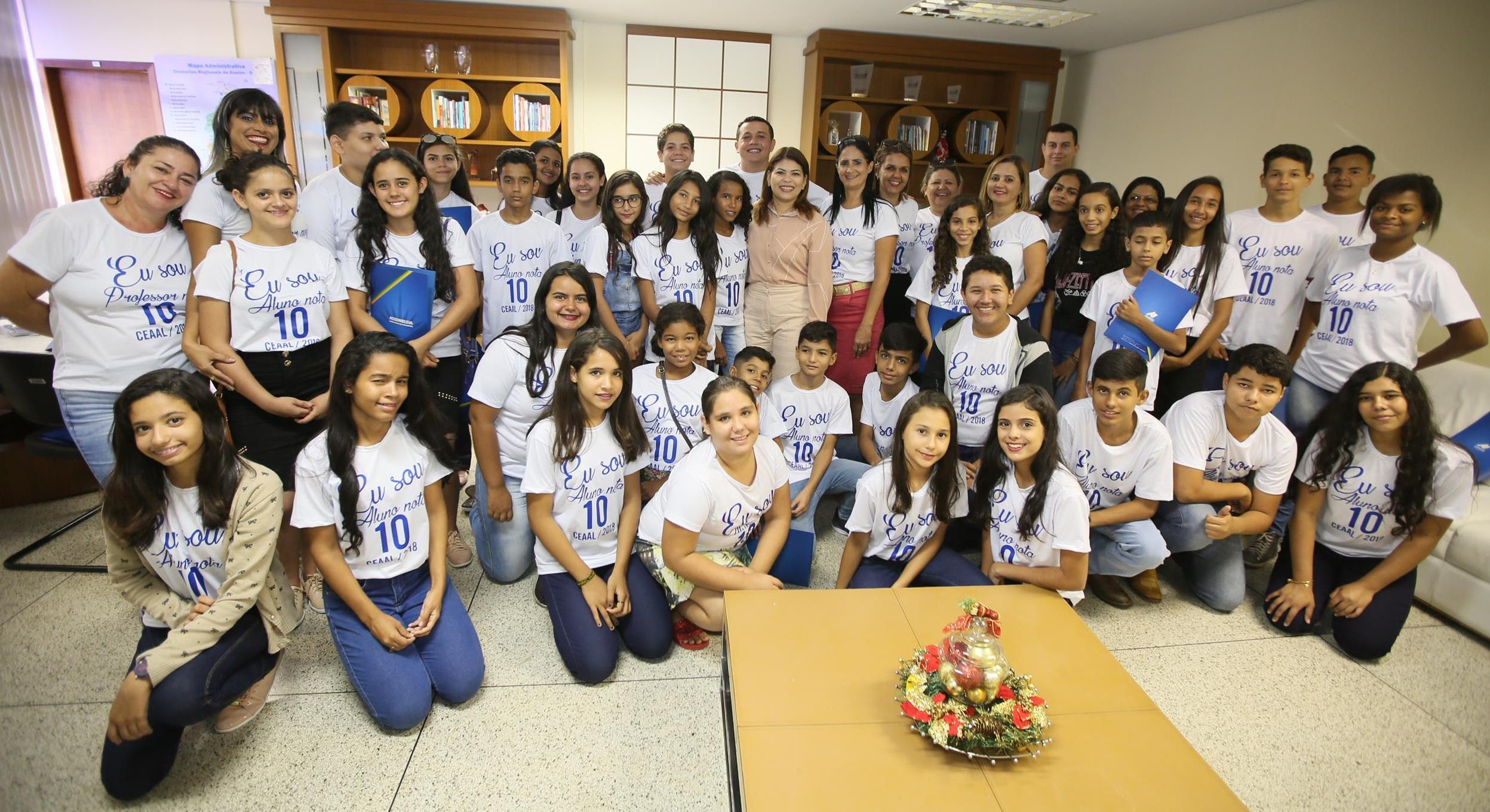 Alunos destaque de escola guaraiense são premiados com viagem cultural para Palmas