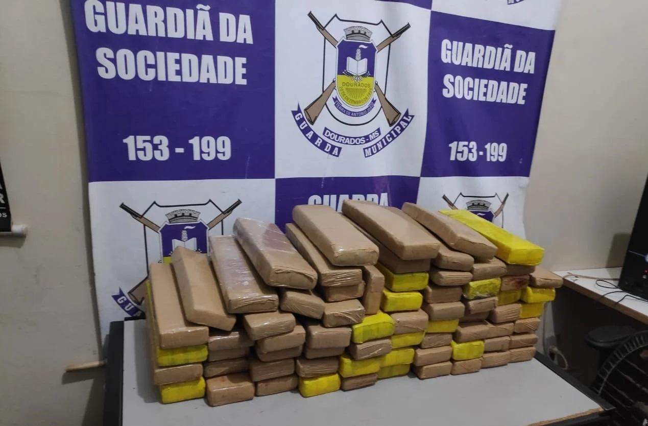 Casal é preso com 59Kg de maconha em Dourados (MS); droga seria levada para Guaraí (TO)