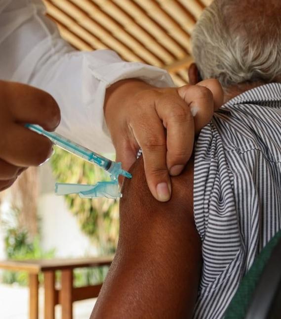 Após vacinação contra Covid-19, Tocantins reduz 52,5% das internações entre idosos acima de 80 anos