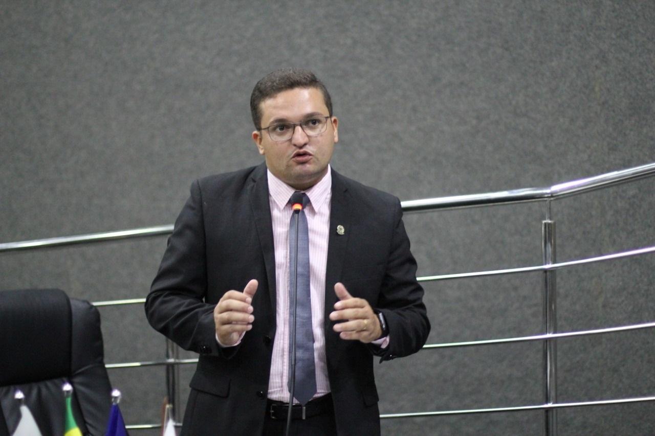 Presidente da Câmara de Guaraí anuncia estudo para realização de concurso público