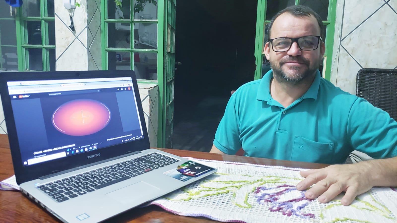 Autodidata de Guaraí apresenta estudo que promete revolucionar teorias sobre o universo