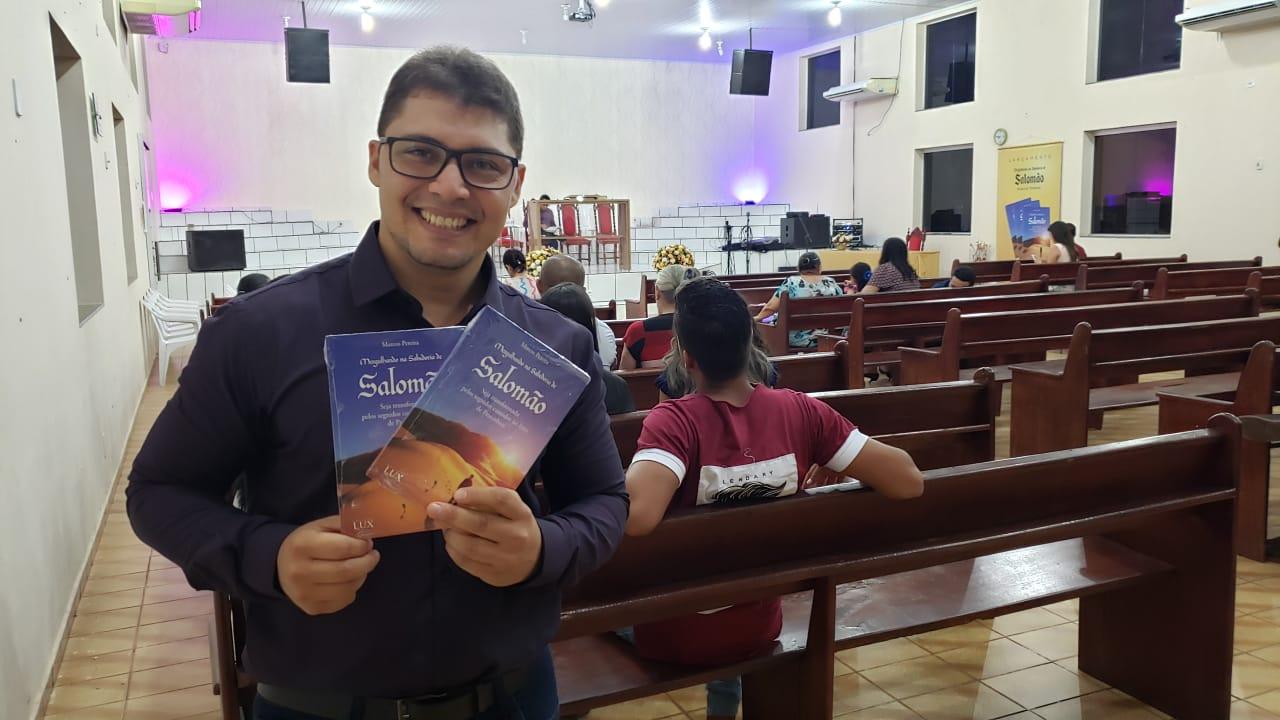 Inspirado no Rei Salomão, pastor lança livro em Guaraí com reflexões sobre a sabedoria